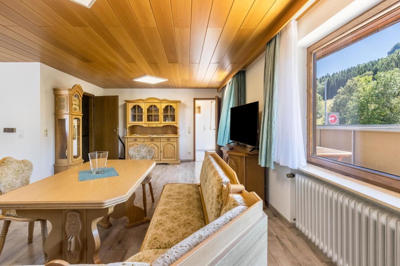 B463 Penthouse Leilighet Albstadt Eksteriør bilde